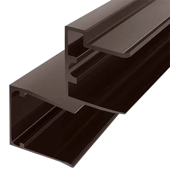 U Profil ohne Tropfkante aus braunem Aluminium für 16 mm Stegplatten, sorgt für einen eleganten und geschützten Abschluss