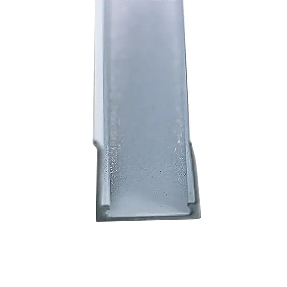 U Profil aus pressblankem Aluminium für 16 mm Stegplatten, ideal zur sauberen und stabilen Abschlussgestaltung ohne Tropfkante