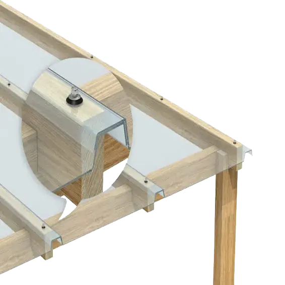 EZ Glaze Polycarbonatplatten, montiert auf einer Unterkonstruktion, mit sichtbarer Verschraubung.